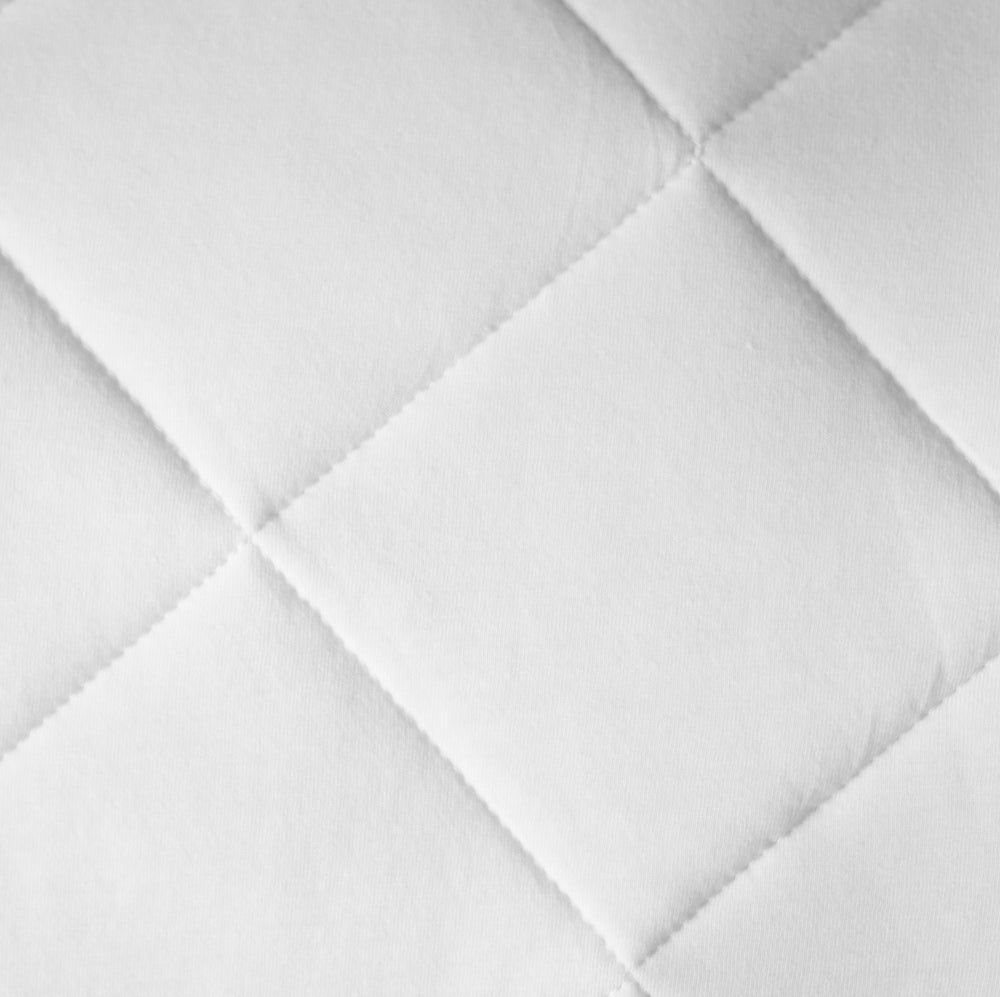 Bamboo Manly Mattress Protector by ettitude